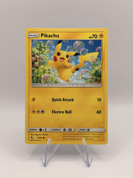 Pikachu 19/68 Hidden Fates Pokemon Card 2019 Kagemaru Himeno English